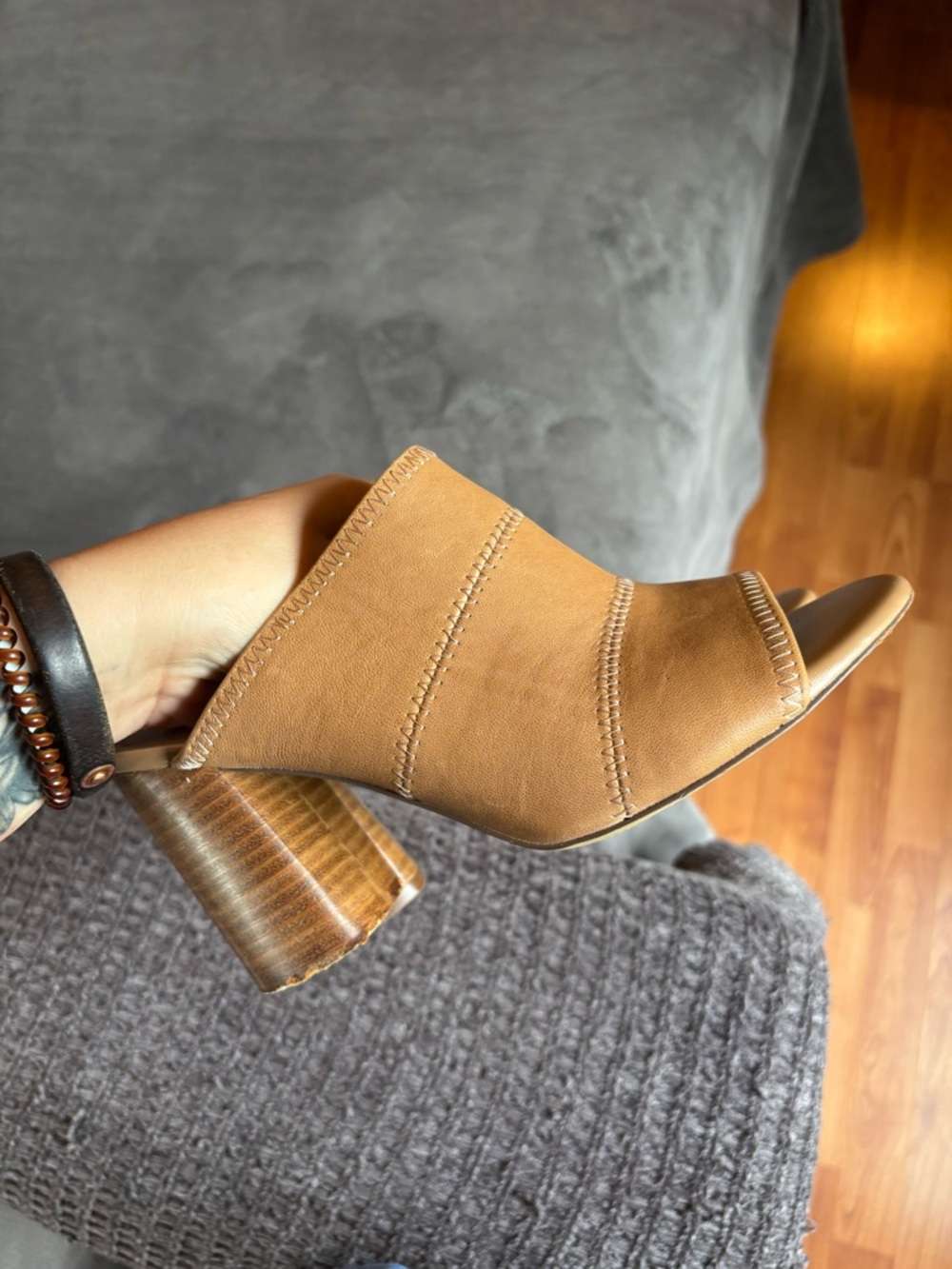 Gibson Latimer Block Heel Open Toe Mules, Size 6.5 - Picture 10 of 10